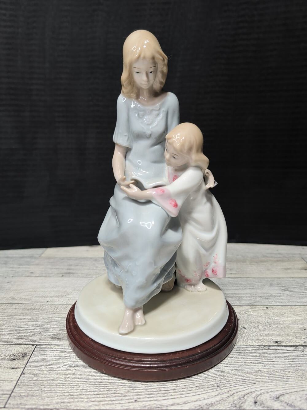 Vtg Meico Inc Porcelain Figurine of Mother & Daughter Reading a Book & Wood Base